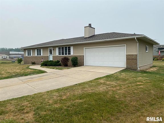 2nd image of 1303 Elm Ct