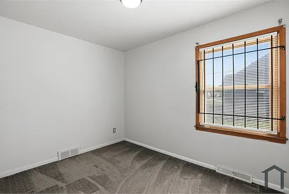 19437 Tireman St — Photo 14