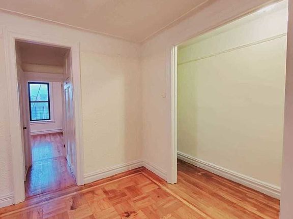 3rd image of 2721 Morris Ave APT 4D