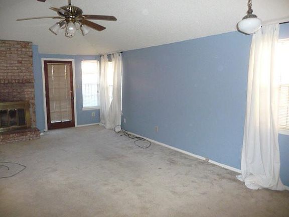 3rd image of 6013 Morning Glory Cir #El
