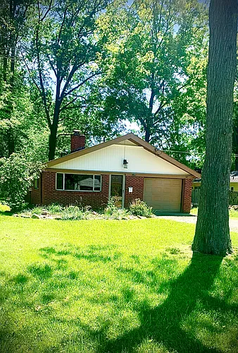 33295 Electric Blvd Photo 1