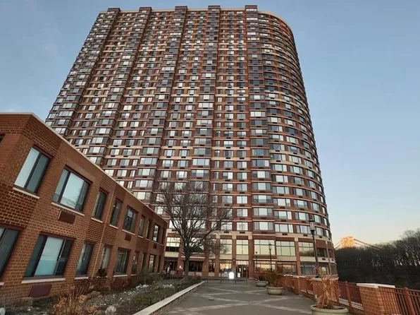100 Old Palisade Rd, Fort Lee, NJ