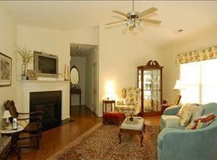 1090 Seasons Chase Rd, Winston Salem, NC 27103