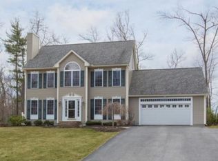 28 Squire Armour Rd, Windham, NH 03087