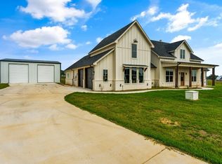 2009 Swallowtail Ct, Poolville, TX 76487