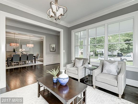 5th image of 8113 Thoreau Dr