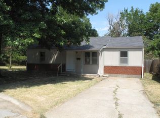 1516 Charles St, Osawatomie, KS 66064