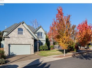 15814 SE Bybee Dr, Portland, OR 97236