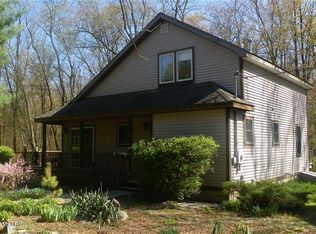 22597 Tamarack Rd, Howard City, MI 49329