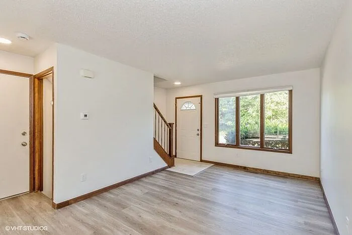 1359 Southview Cir — Photo 9