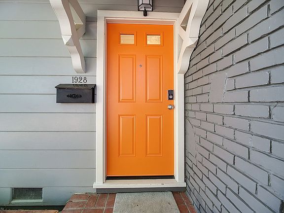 Welcome to 1928 Howard