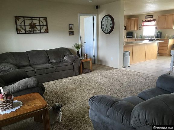 3rd image of 225 Hams Fork Dr
