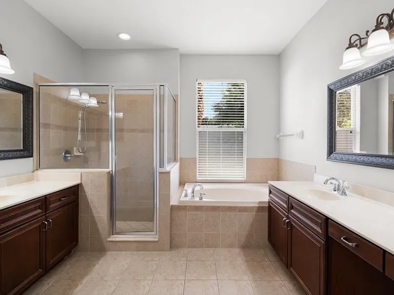 3827 Misty Landing Dr — Photo 15