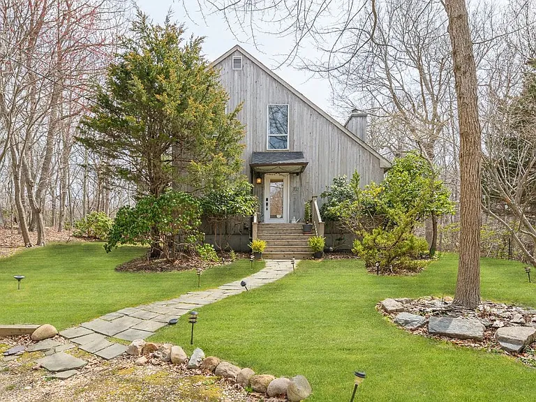 30 Oak Ln — Photo 31