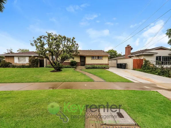 577 N Pine St, Orange, CA 92867