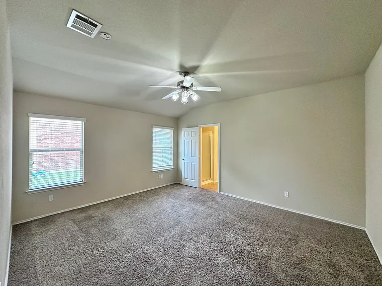 6806 Modesto Rd — Photo 15