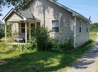 10526 Benchmark Rd, Fredericksburg, VA 22408