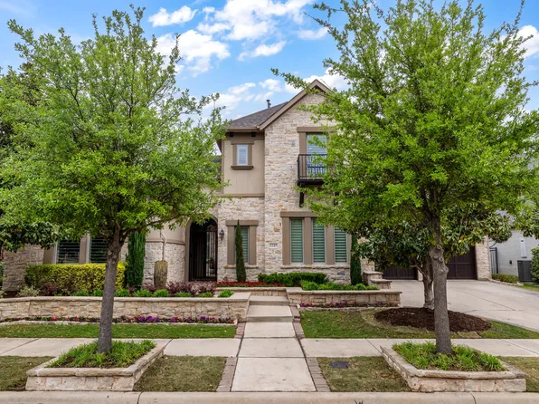 1245 Blue Lake Blvd, Arlington, TX 76005