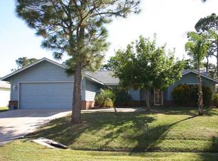 355 Citrus Ave, Sebastian, FL 32958