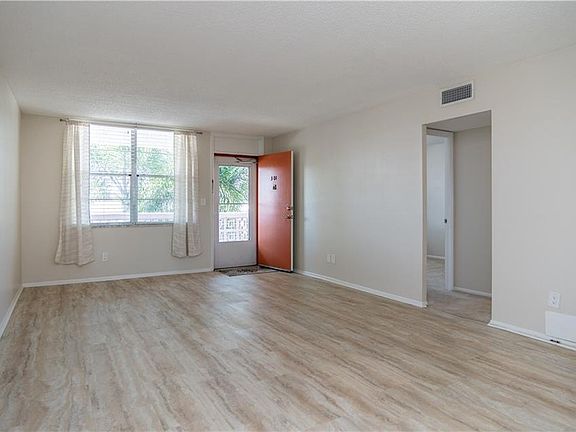 4th image of 4895 Bay St NE APT 301