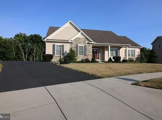 378 Barnett Cir, Harrisburg, PA 17112