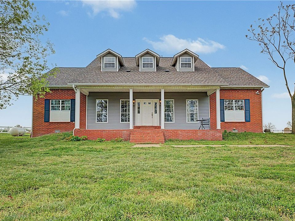 1st image of 20703 Safari Rd