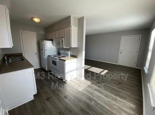 1606 E Kansas City Rd APT 4, Olathe, KS 66061