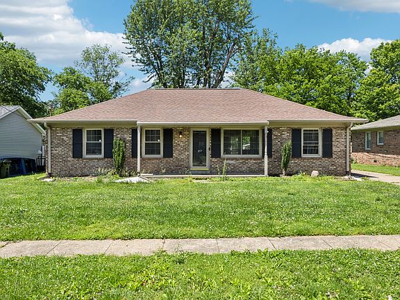 5th image of 917 Springmont Dr