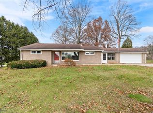 2301 Hillwood St, Magnolia, OH 44643