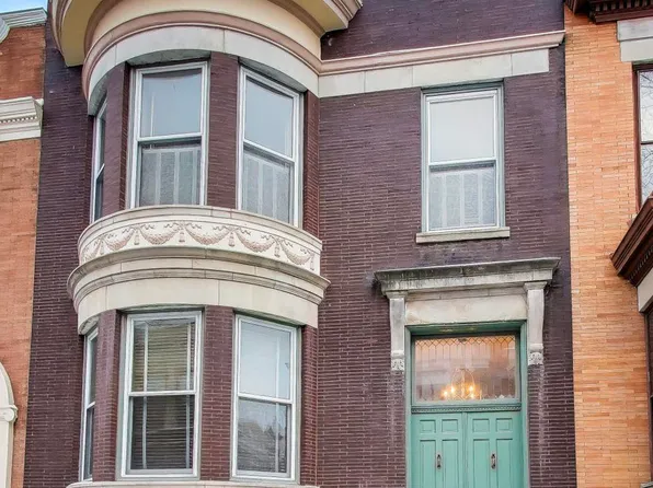 3817 N Alta Vista Ter, Chicago, IL 60613