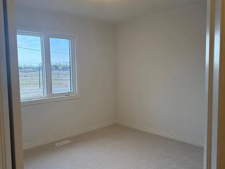 351 Farley Rd — Photo 16