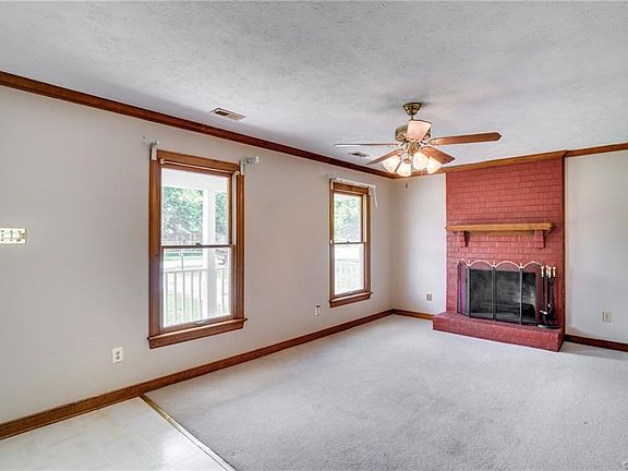 4th image of 6434 Lantana Ln