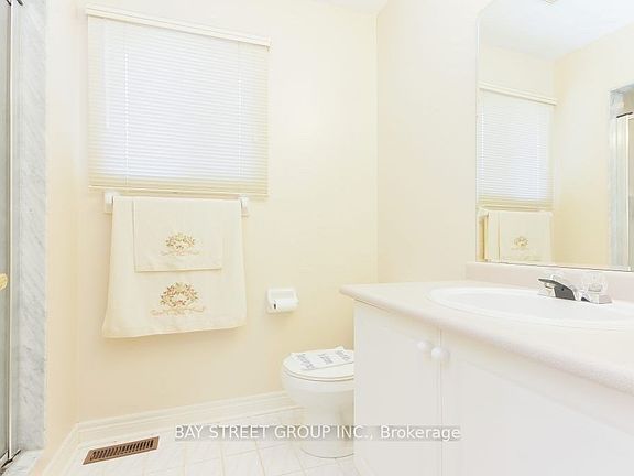 5th image of 150 Valentina Dr