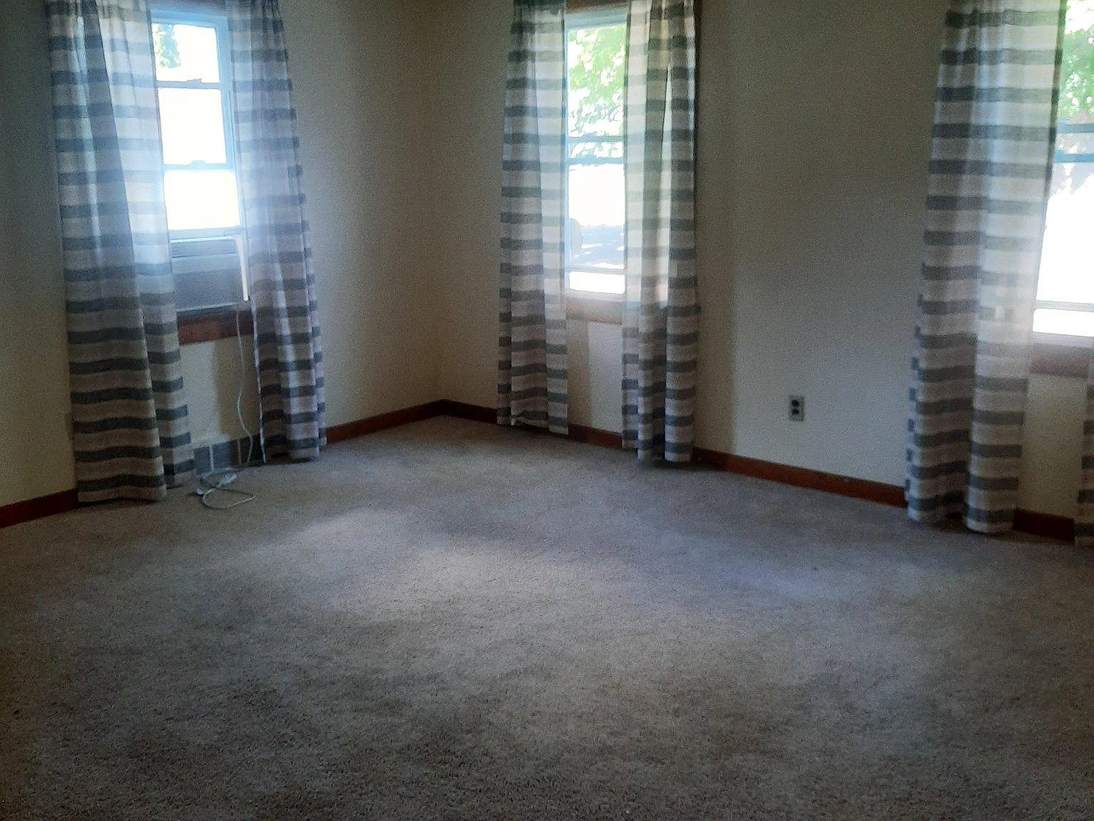 2 bed, 1.5 bath, 1188 sqft, $2,400 — Photo 4