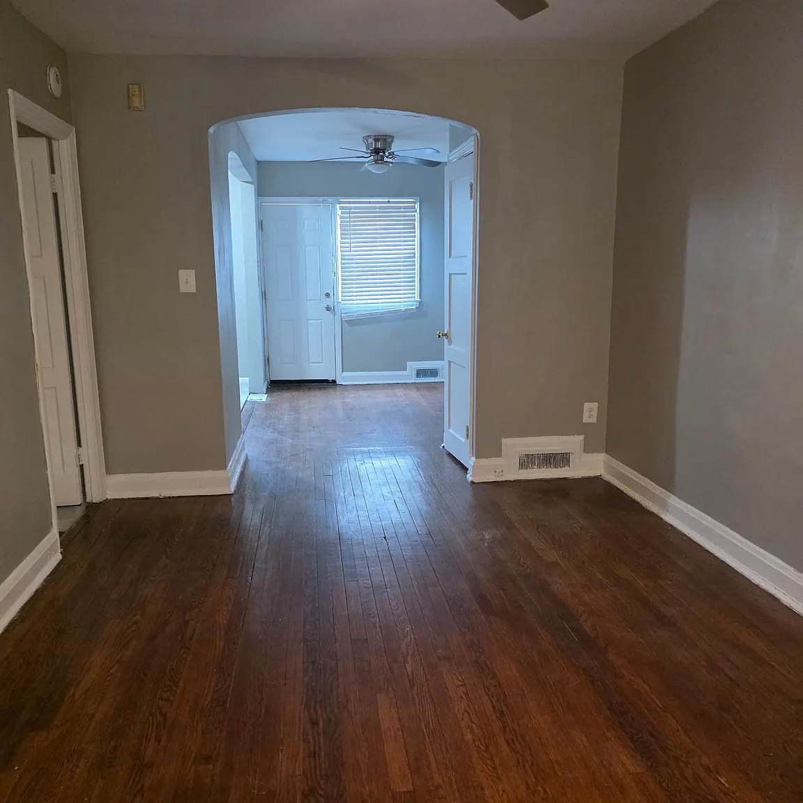 2 bed, 1.5 bath, 1260 sqft, $1,400 — Photo 2