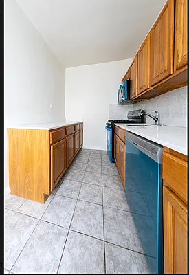 Rented by Compass | media 21