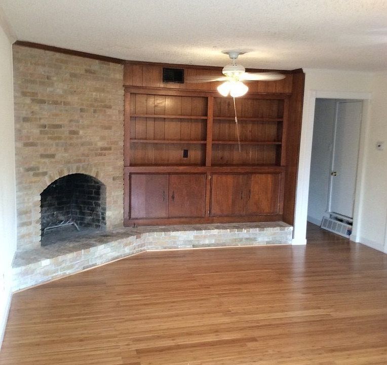 1st image of 7941 Habersham Ln