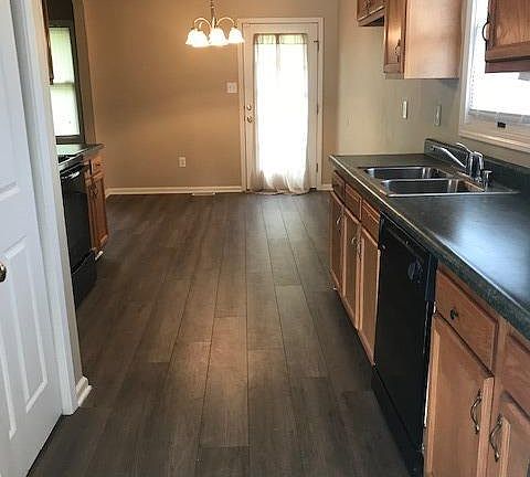 5th image of 329 Platt Dr