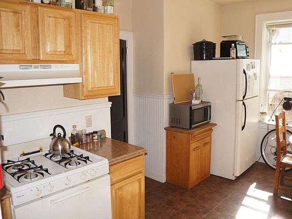 5th image of 453 Boyden Ave APT 5
