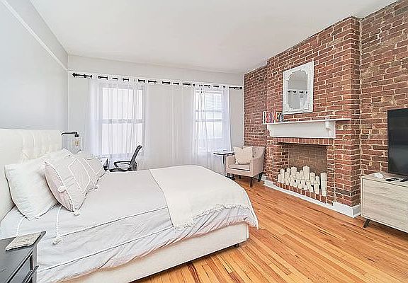 3rd image of 322 E 61st St APT 2C