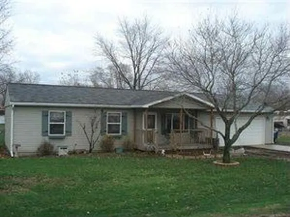 13188 Walnut St, Manito, IL 61546