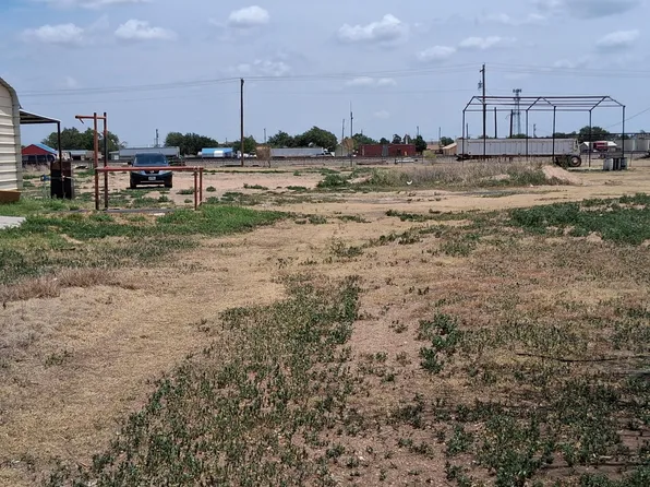 700 Wilson Ave, Dumas, TX 79029