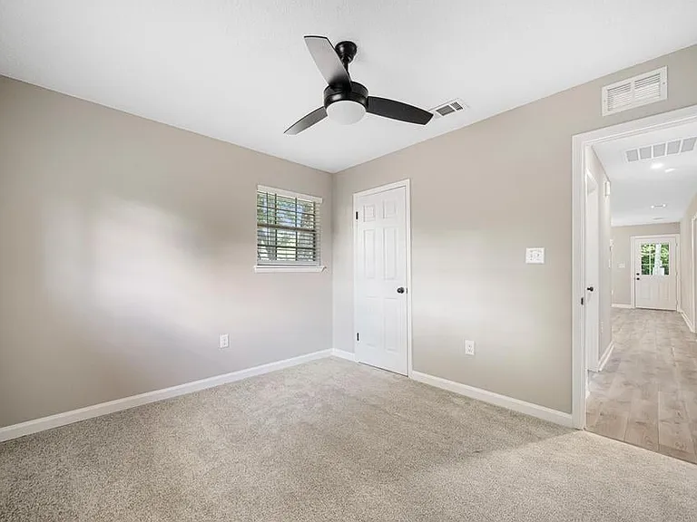 207 Oglesby Ave — Photo 6
