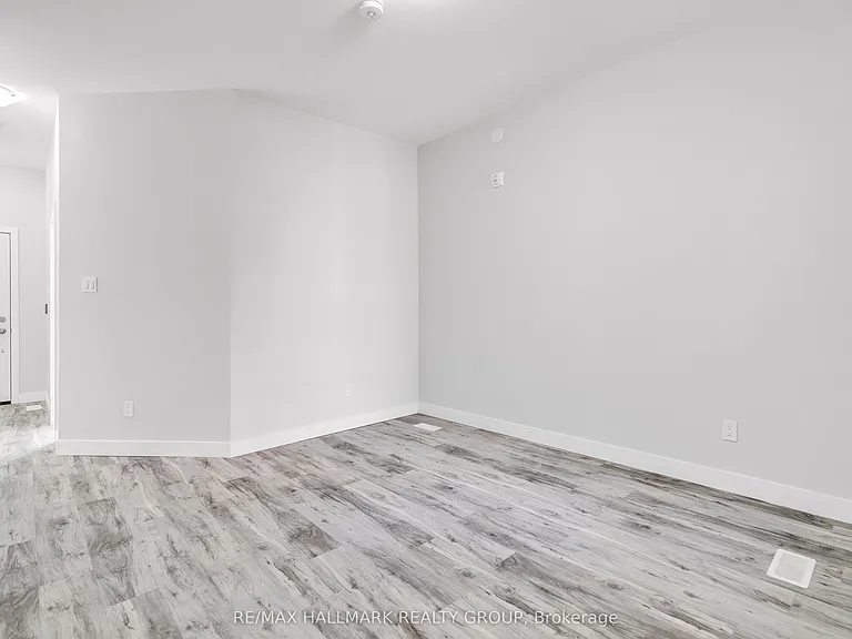 259 Somerset St E #6 — Photo 5