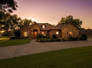 6402 Inverness Rd, Granbury, TX 76049