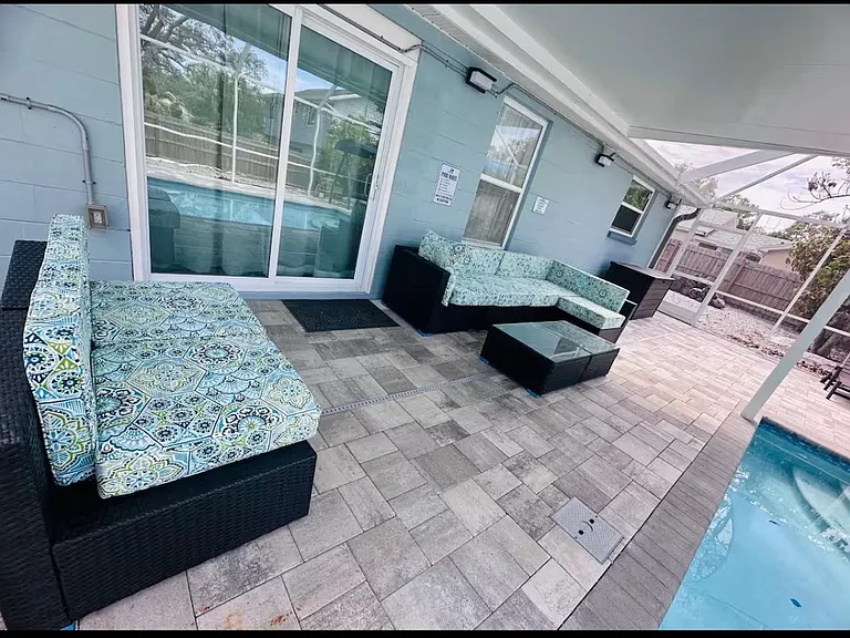 10940 Dorothy Ln — Photo 7