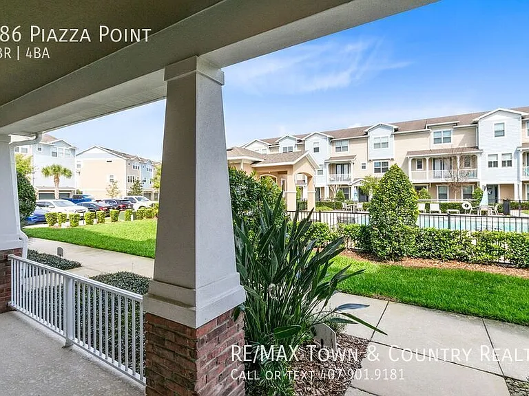 586 Piazza Point — Photo 28