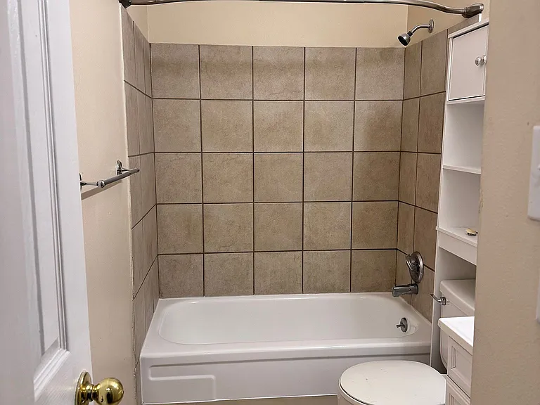 19 Alan Shepard Rd #19 — Photo 8