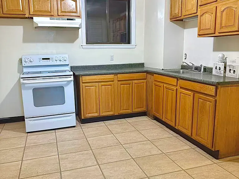 202 School St #1 — Photo 12