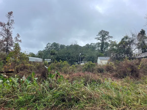 14 Tillman St, Bluffton, SC 29910